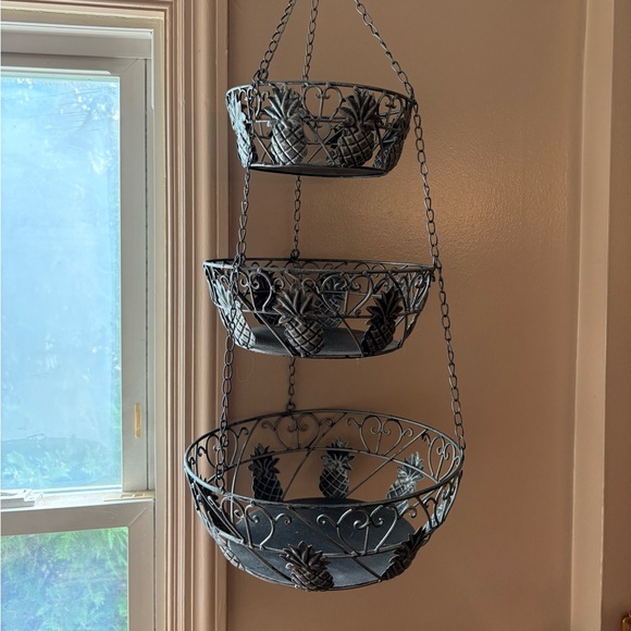 Vintage Metal 3 Tiered Hanging Nesting Baskets Pineapple Fruit - Picture 1 of 8
